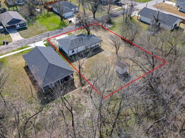 1112 Marshall Street, Greenville, TX 75401