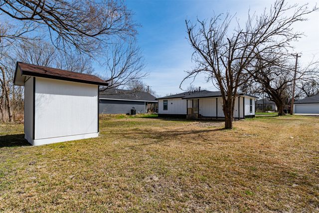 1112 Marshall Street, Greenville, TX 75401