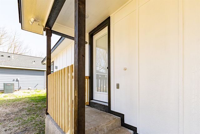 1112 Marshall Street, Greenville, TX 75401