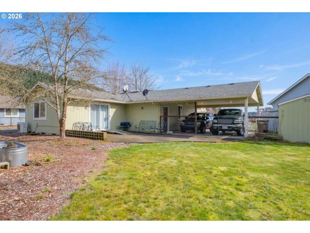 2990 HARDING Ct, Sweet Home, OR 97386