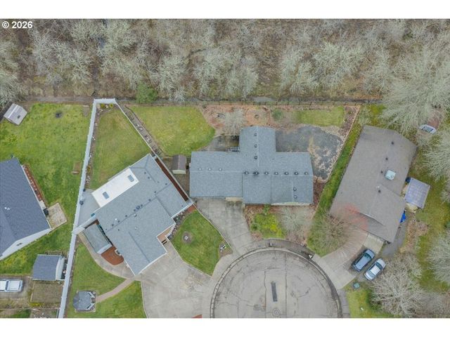 2990 HARDING Ct, Sweet Home, OR 97386