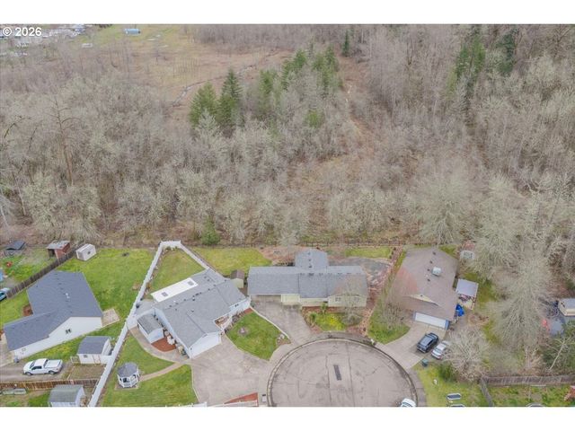 2990 HARDING Ct, Sweet Home, OR 97386