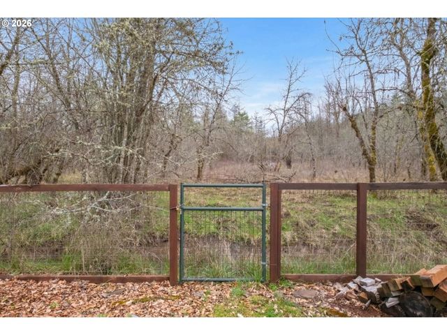 2990 HARDING Ct, Sweet Home, OR 97386