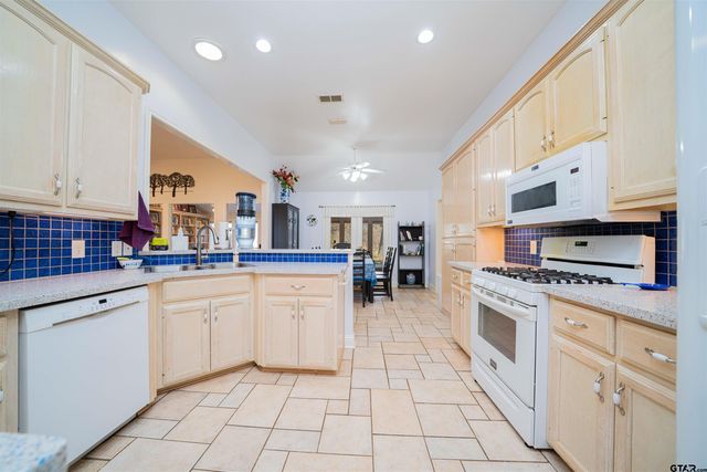 6073 FM 2348, Mt Pleasant, TX 75455