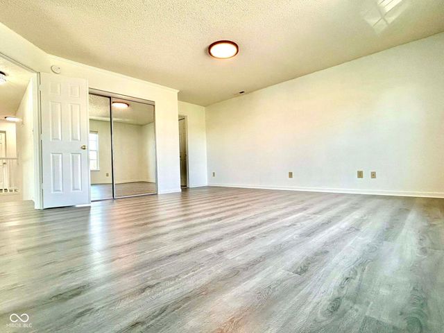 10385 McClain Drive, Brownsburg, IN 46112