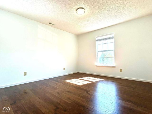 10385 McClain Drive, Brownsburg, IN 46112