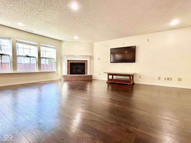 10385 McClain Drive, Brownsburg, IN 46112