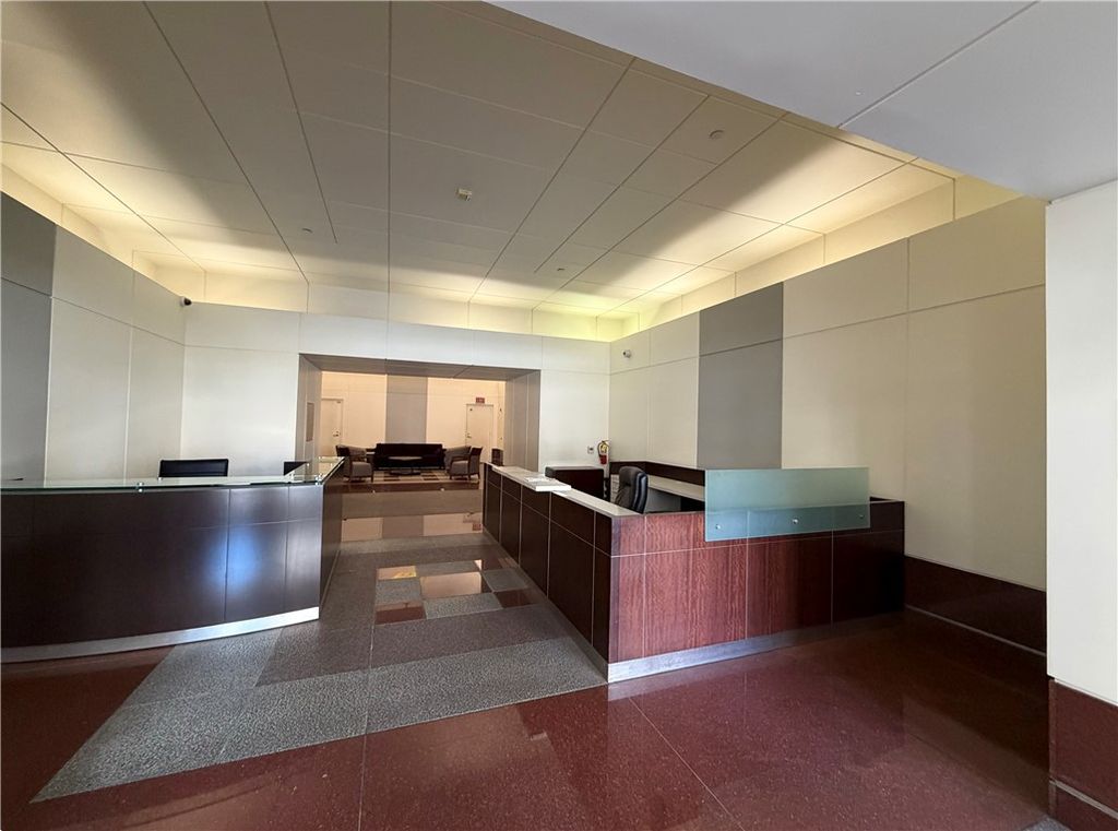 525 N Brand Boulevard, Glendale, CA 91203 — photo 4