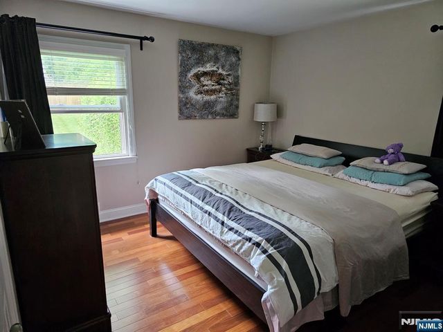 39 Glen Avenue, Millburn, NJ 07041