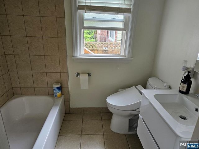 39 Glen Avenue, Millburn, NJ 07041
