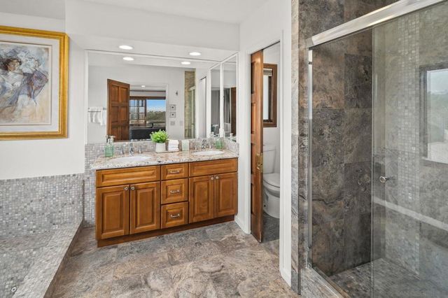 29509 Hoxie Ranch Rd, Vista, CA 92084