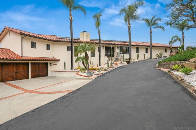 29509 Hoxie Ranch Rd, Vista, CA 92084