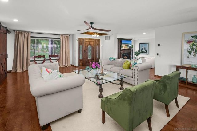 29509 Hoxie Ranch Rd, Vista, CA 92084