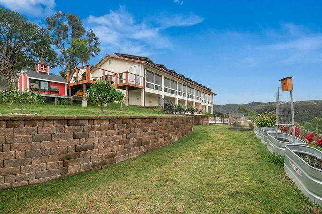 29509 Hoxie Ranch Rd, Vista, CA 92084