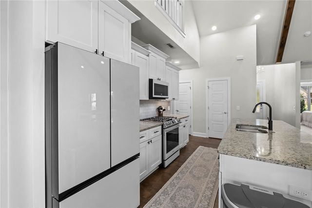 4404 SW Acres Avenue, Bentonville, AR 72713