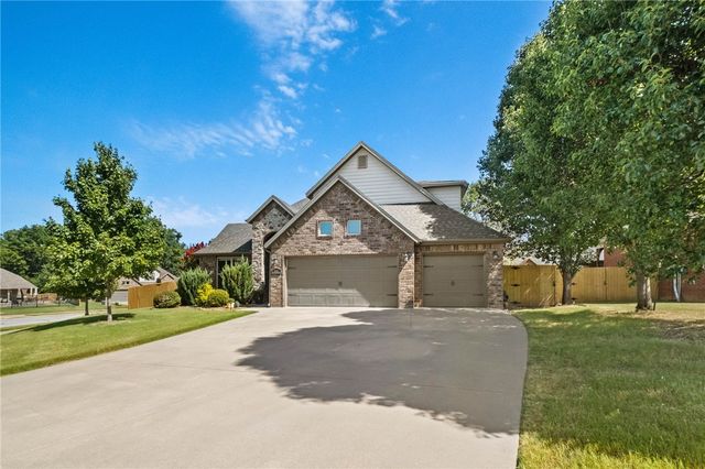 4404 SW Acres Avenue, Bentonville, AR 72713