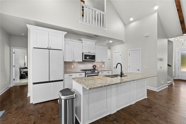 4404 SW Acres Avenue, Bentonville, AR 72713