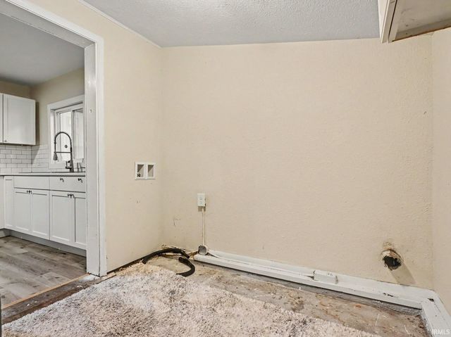 25807 Coolidge Avenue, Elkhart, IN 46517