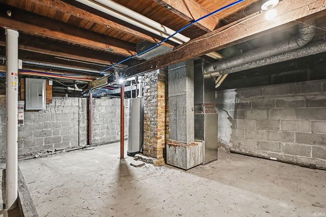 25807 Coolidge Avenue, Elkhart, IN 46517