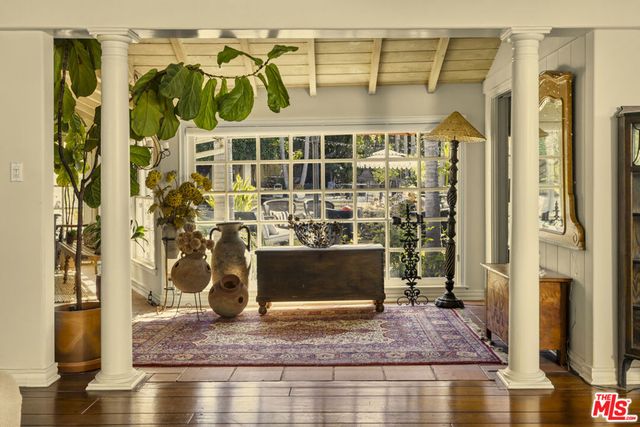 13166 Valley Vista Boulevard, Studio City, CA 91604