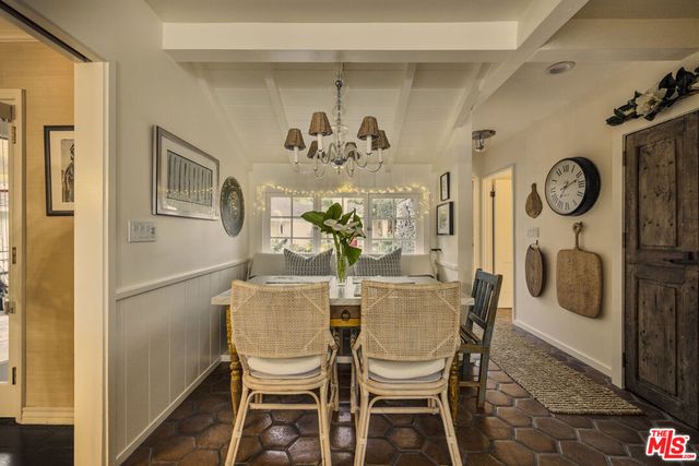 13166 Valley Vista Boulevard, Studio City, CA 91604