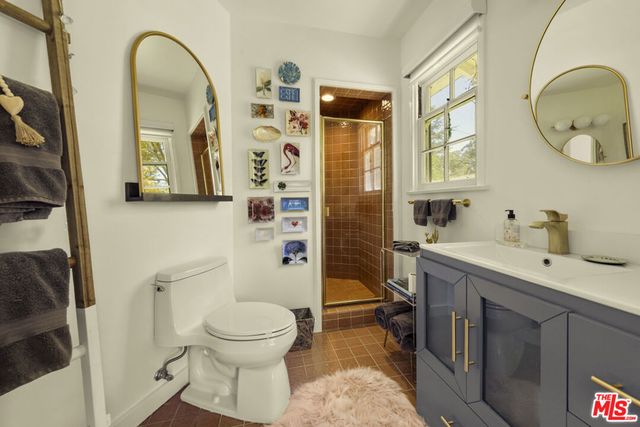 13166 Valley Vista Boulevard, Studio City, CA 91604