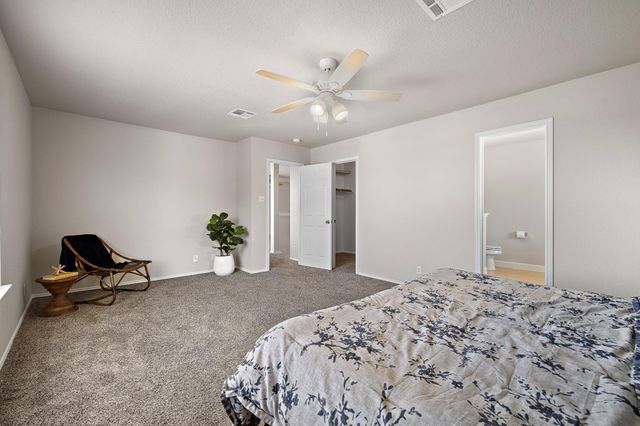 105 Edison DR, Hutto, TX 78634