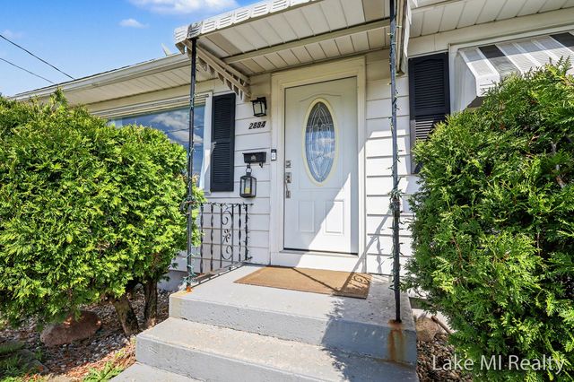 2884 Meyer Avenue SW, Wyoming, MI 49519