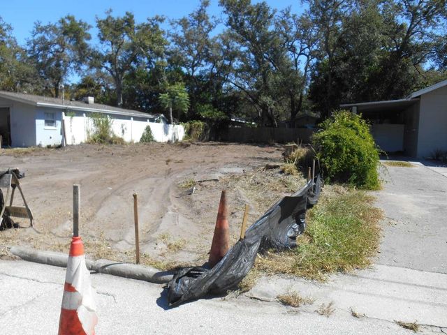 1355 S MADISON AVENUE, Clearwater, FL 33756