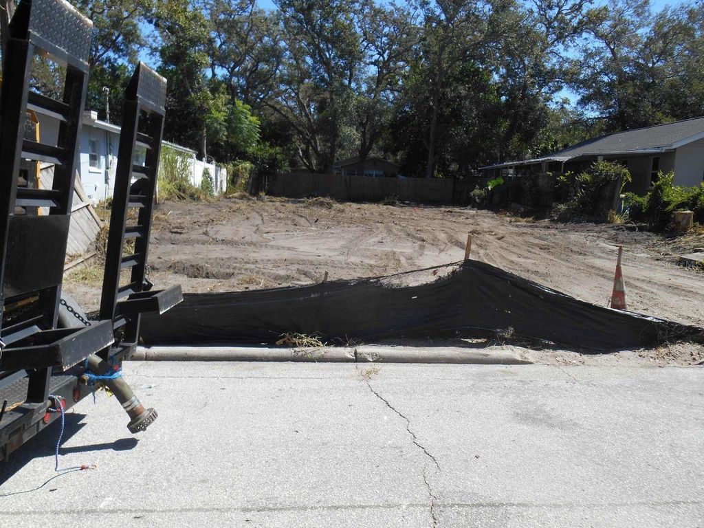 1355 S MADISON AVENUE, Clearwater, FL 33756