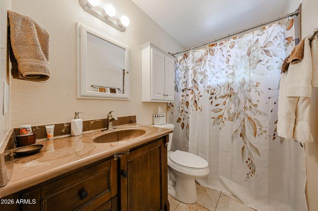 11627 N DESERT HILLS Drive W, Sun City, AZ 85351