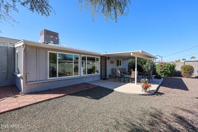 11627 N DESERT HILLS Drive W, Sun City, AZ 85351