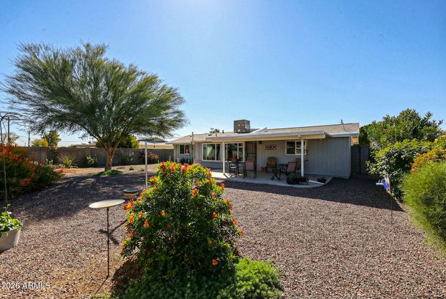 11627 N DESERT HILLS Drive W, Sun City, AZ 85351