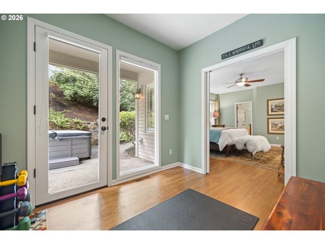 12856 Nw HARTFORD St, Portland, OR 97229