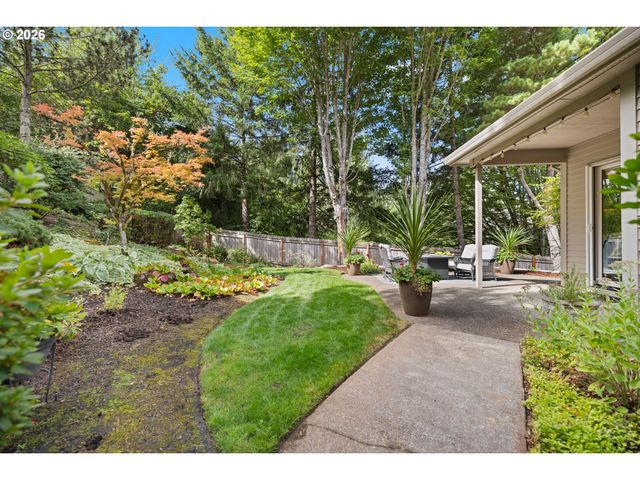 12856 Nw HARTFORD St, Portland, OR 97229