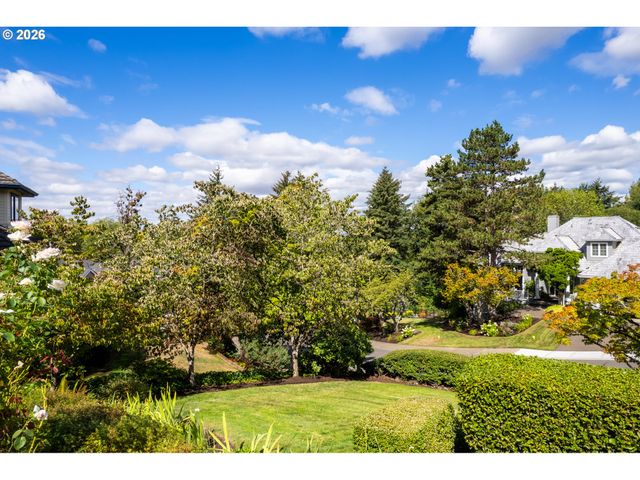 12856 Nw HARTFORD St, Portland, OR 97229