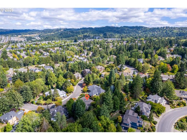 12856 Nw HARTFORD St, Portland, OR 97229