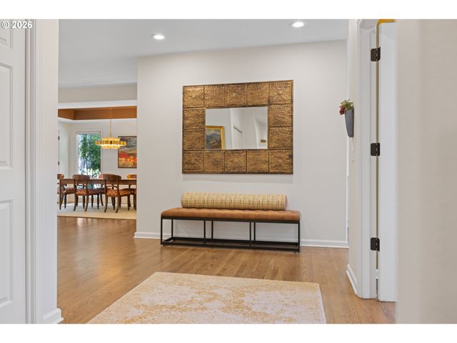 12856 Nw HARTFORD St, Portland, OR 97229