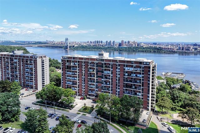 3 Horizon 1002, Fort Lee, NJ 07024