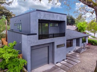 3341 N WILLAMETTE Blvd, Portland, OR 97217