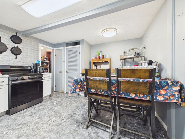 2868 E State Road 236, Anderson, IN 46017