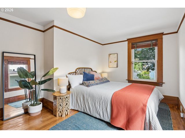 4011 Se SALMON St, Portland, OR 97214