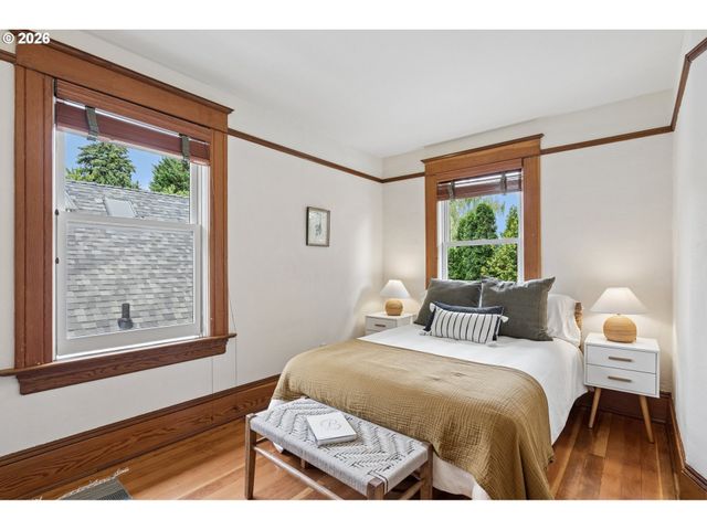 4011 Se SALMON St, Portland, OR 97214