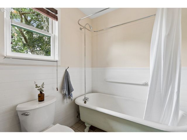 4011 Se SALMON St, Portland, OR 97214