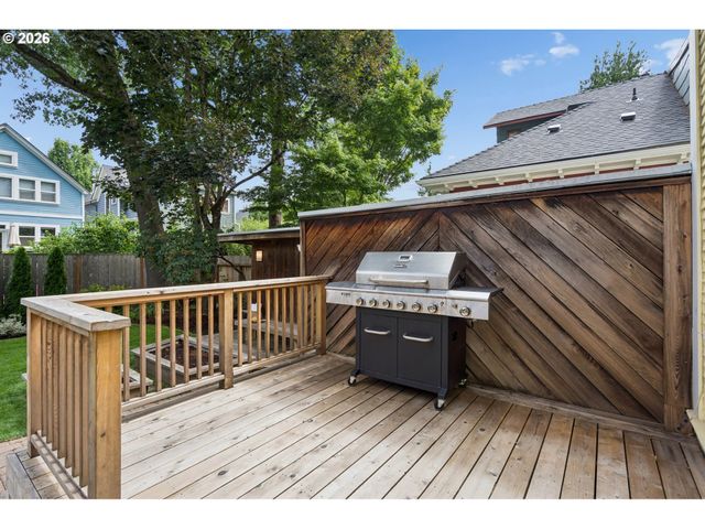 4011 Se SALMON St, Portland, OR 97214