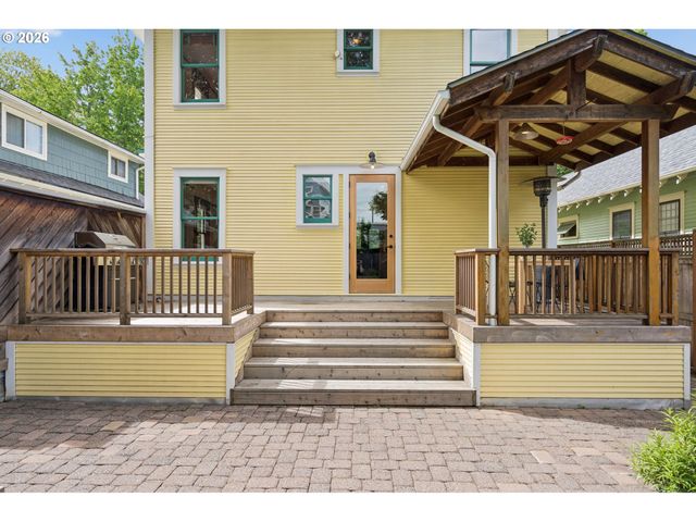 4011 Se SALMON St, Portland, OR 97214