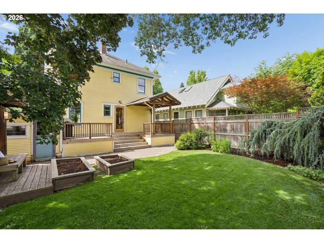 4011 Se SALMON St, Portland, OR 97214