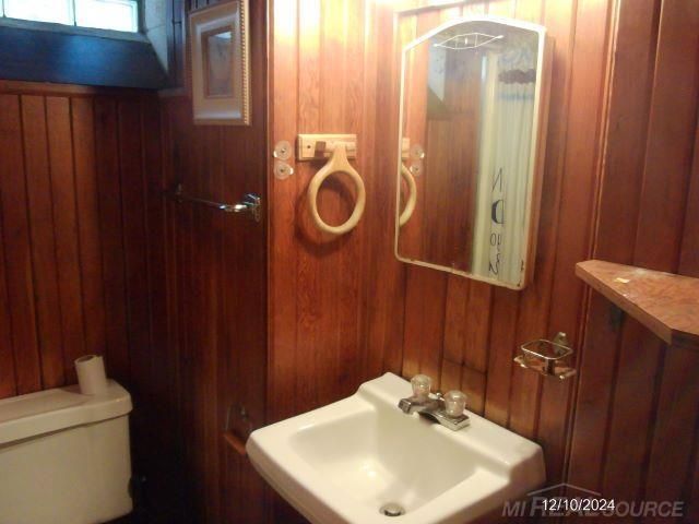 5727 E Outer Drive, Detroit, MI 48234