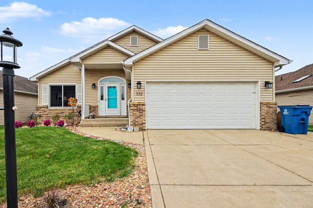 332 Carey Lane, Chesterton, IN 46304