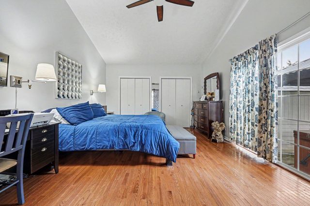 332 Carey Lane, Chesterton, IN 46304